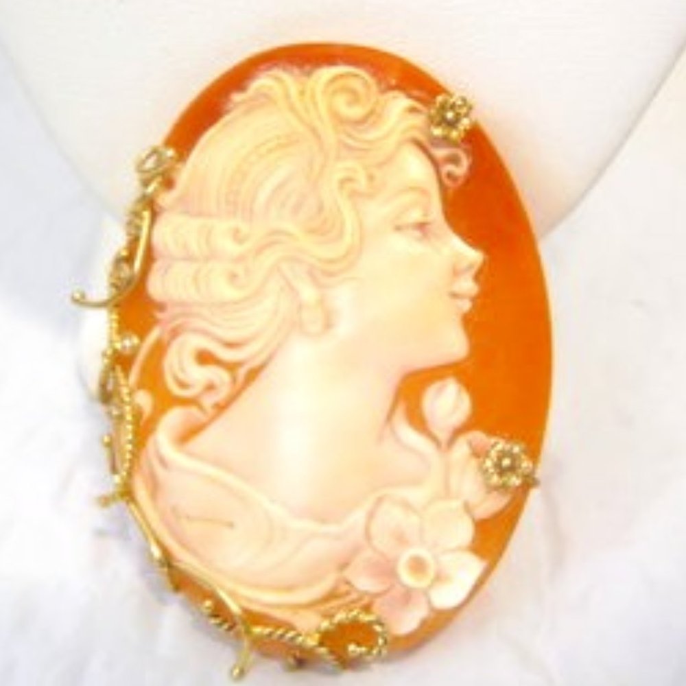 AMEDEO M&M Scognamiglio "Lady with Wavy Hair" Cameo Pin/Pendant